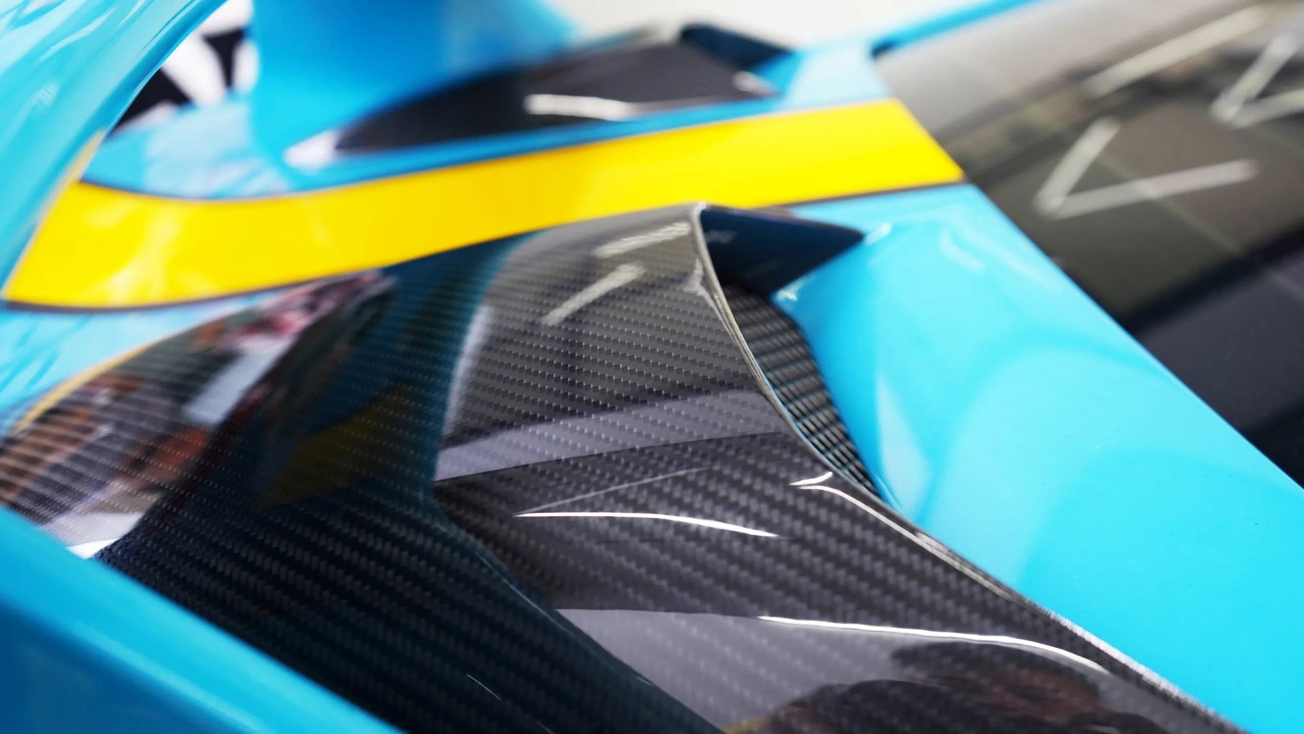 Check our price and buy a Karbel Carbon Fiber Body Kit set for Porsche 911 991.2 GT3
