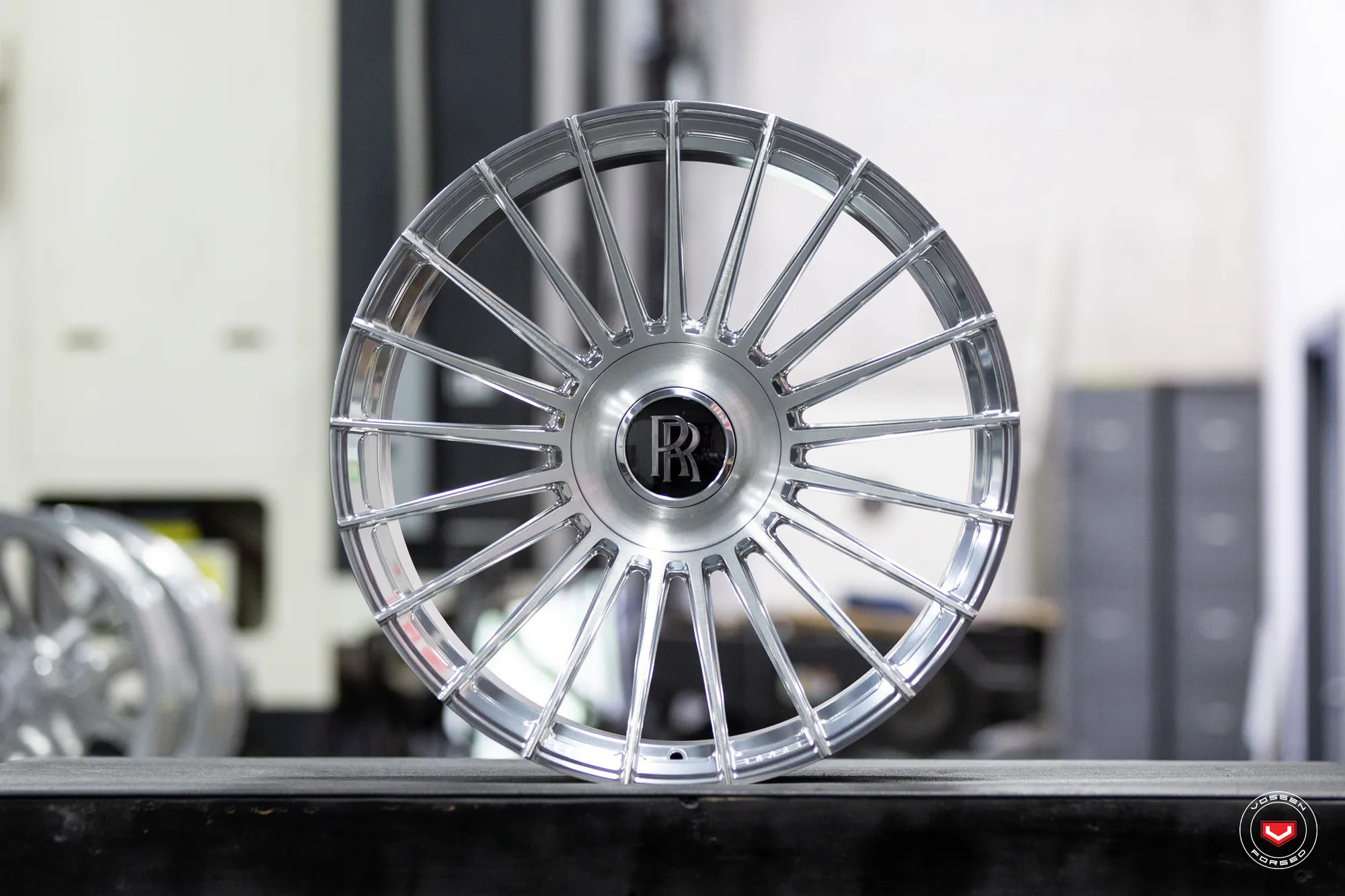 Vossen S17 13 forged wheel — concave face detail