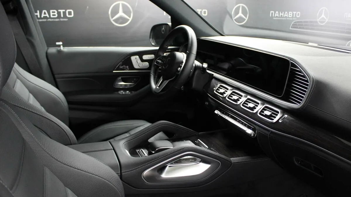 Check price and buy New Mercedes-Benz GLS 400 d (X167) For Sale