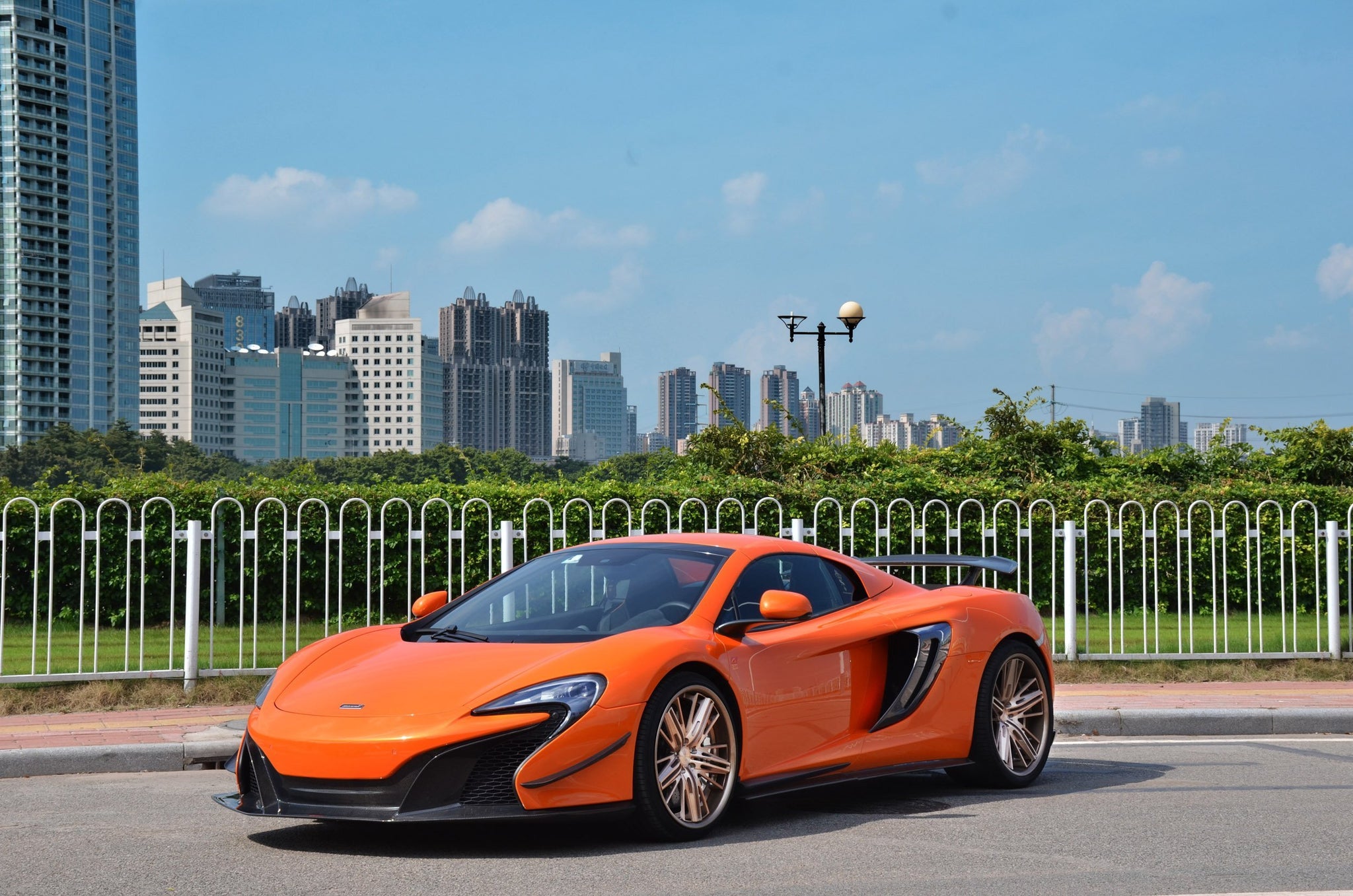 Check our price and buy CMST Carbon Fiber Body Kit set for McLaren 650S !