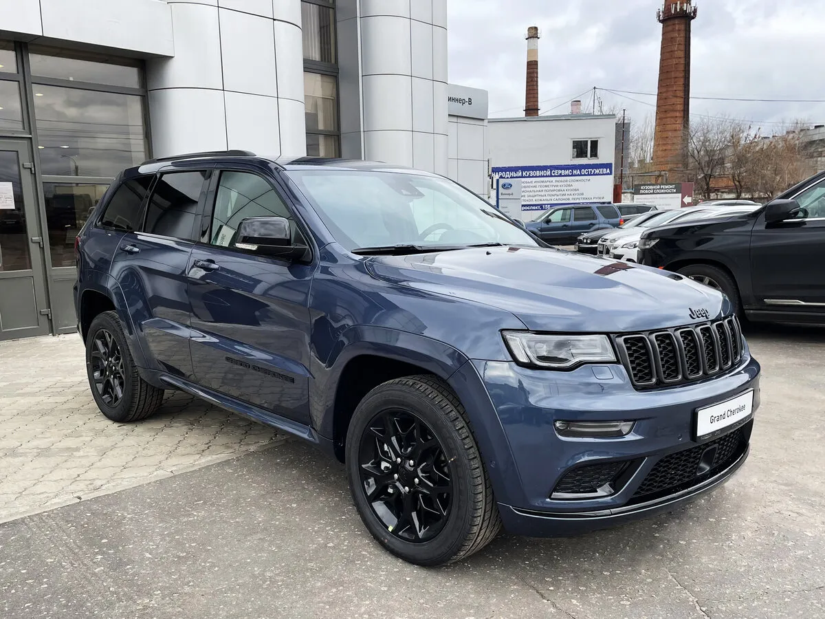 Check price and buy New Jeep Grand Cherokee (WK2) Restyling For Sale