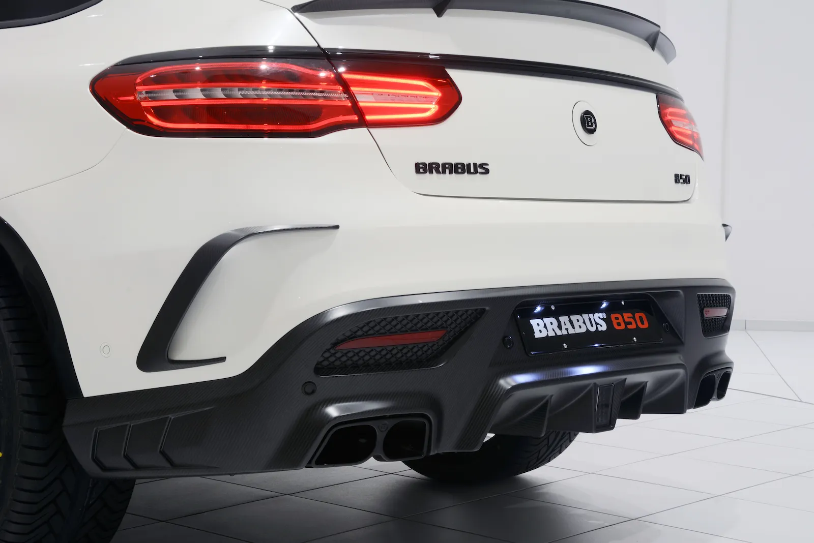 Check price and buy Brabus Carbon Fiber Body kit set for Mercedes-Benz GLE Coupe AMG C292 AMG GLE 63