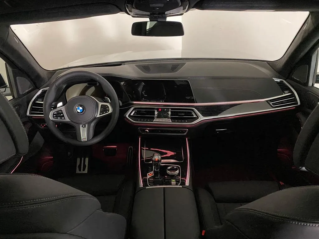 Check price and buy New BMW X7 M50d (G07) For Sale