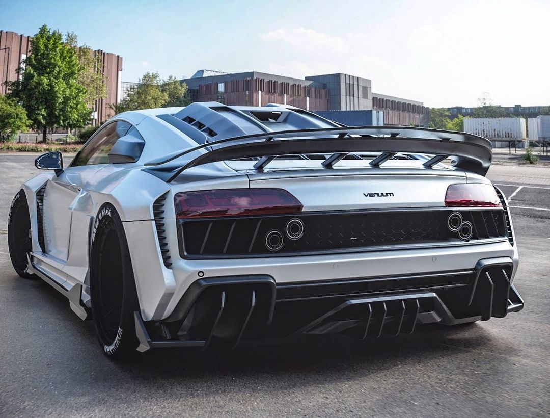 Check price and buy Venuum body kit for Audi R8 4S Restyling