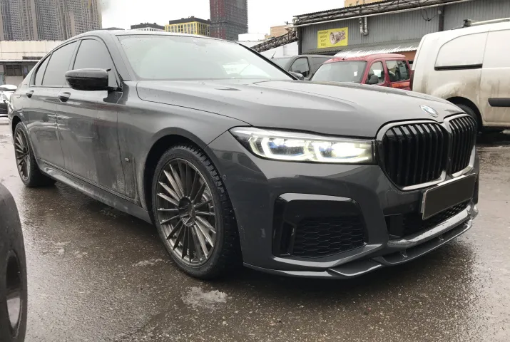 Check price and buy Ronin Design body kit for BMW 7 series G11/G12 Paradigm