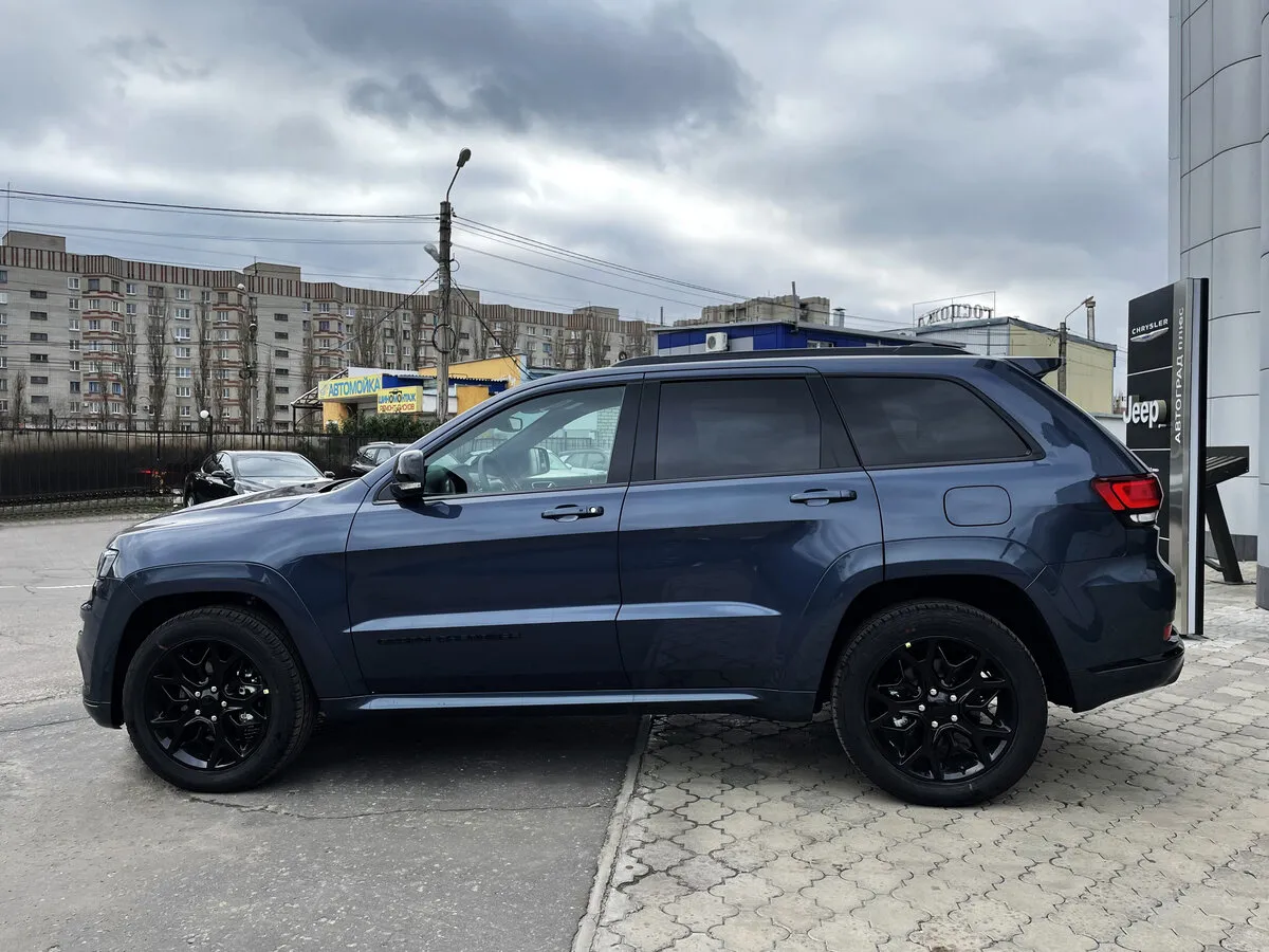 Check price and buy New Jeep Grand Cherokee (WK2) Restyling For Sale