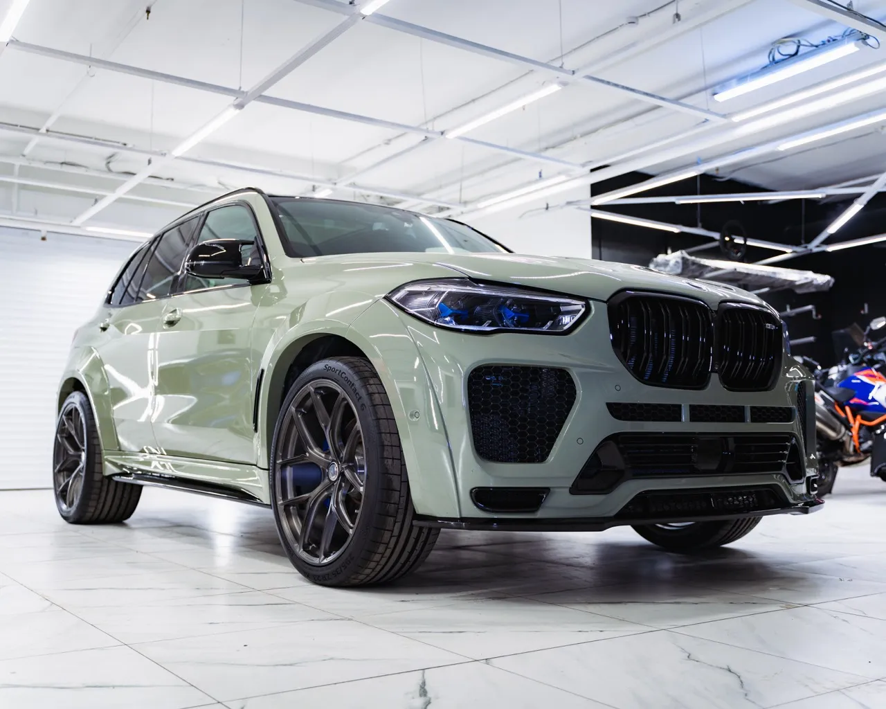 Check our price and buy Renegade Design body kit for BMW X5 G05