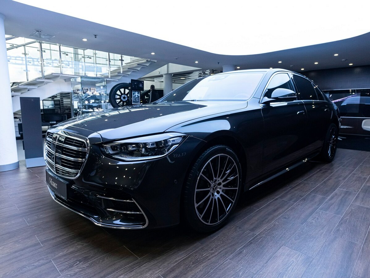 Check price and buy New Mercedes-Benz S-Class 350 d Long 4MATIC (W223) For Sale