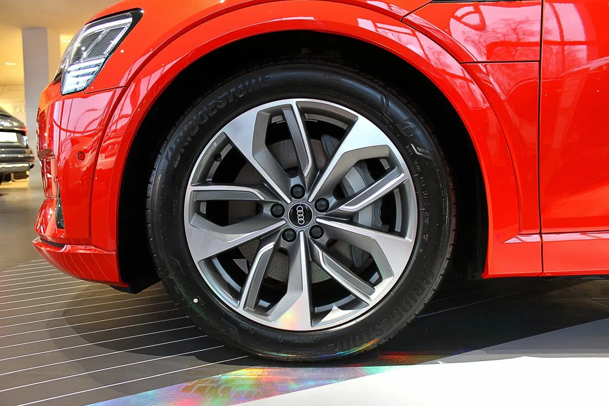 Buy New Audi E-Tron 55