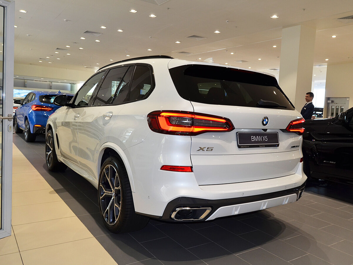 Check price and buy New BMW X5 30d (G05) For Sale