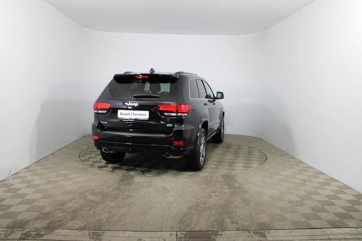 Check price and buy New Jeep Grand Cherokee (WK2) Restyling For Sale