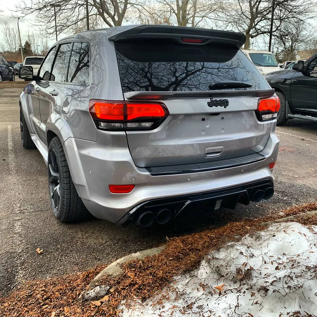 Check our price and buy a Renegade Design body kit for Jeep Grand Cherokee Trackhawk Tyrannos V3