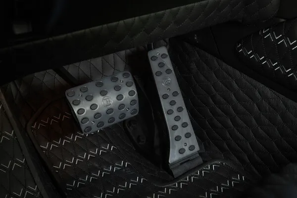 Check price and buy New BRABUS 900 Rocket Edition Mercedes-Benz AMG G 63 (W463A) For Sale