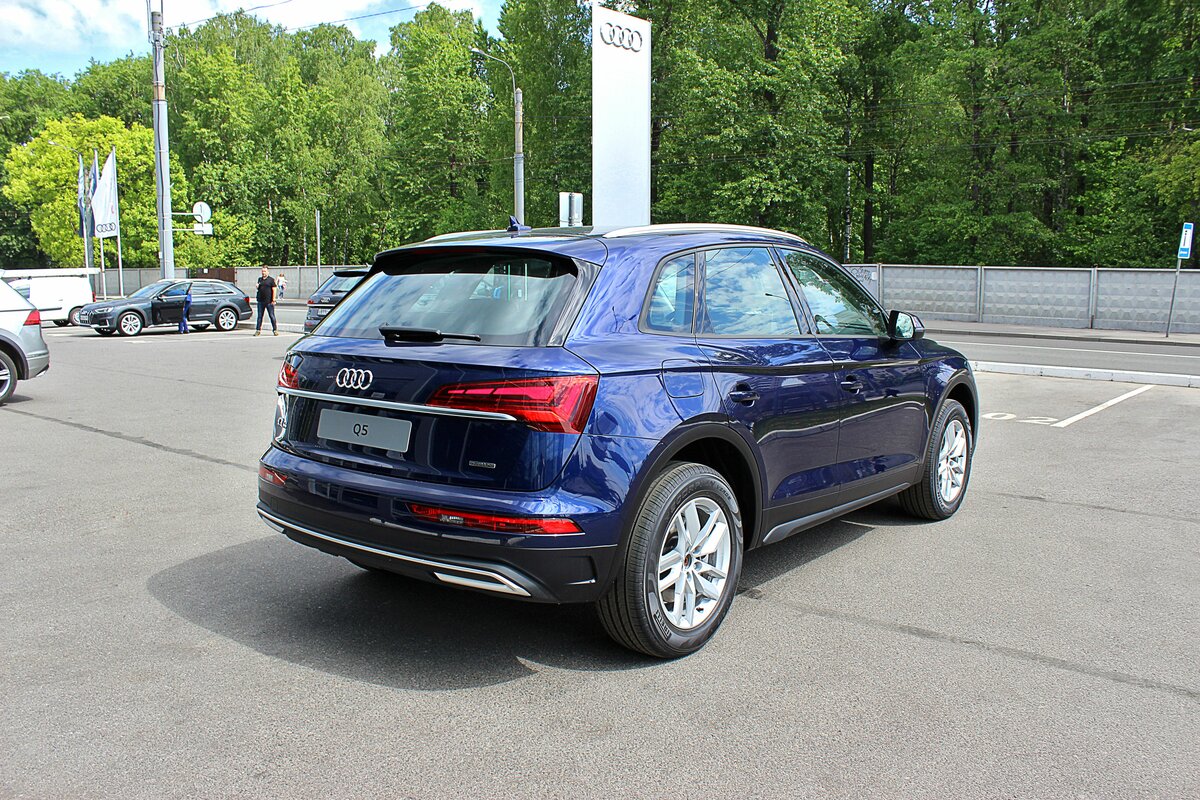 Check price and buy New Audi Q5 45 TFSI (FY) Restyling For Sale