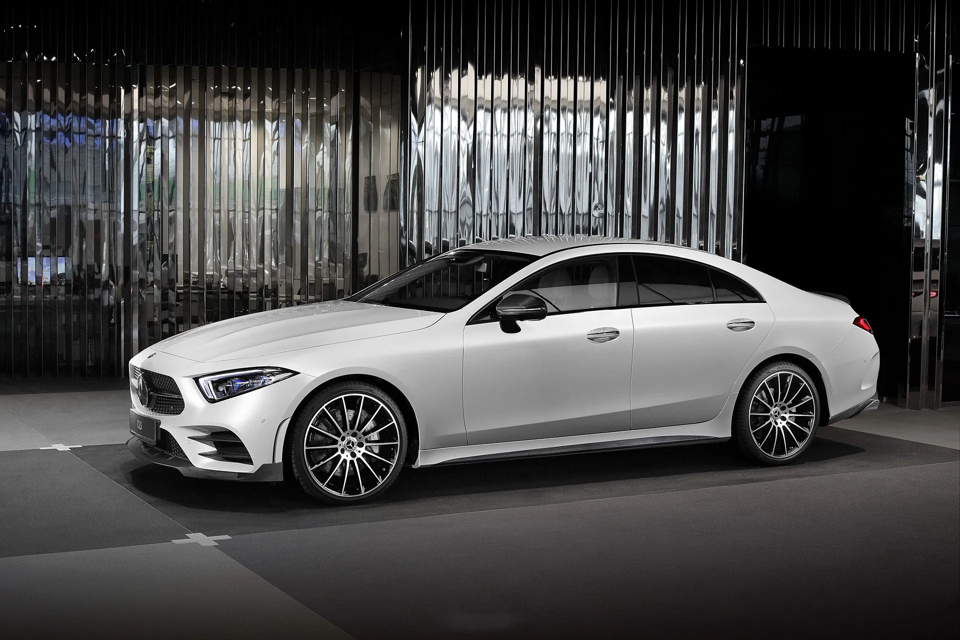 Check price and buy AMG GT Design Carbon Fiber Body kit set for Mercedes-Benz CLS C257