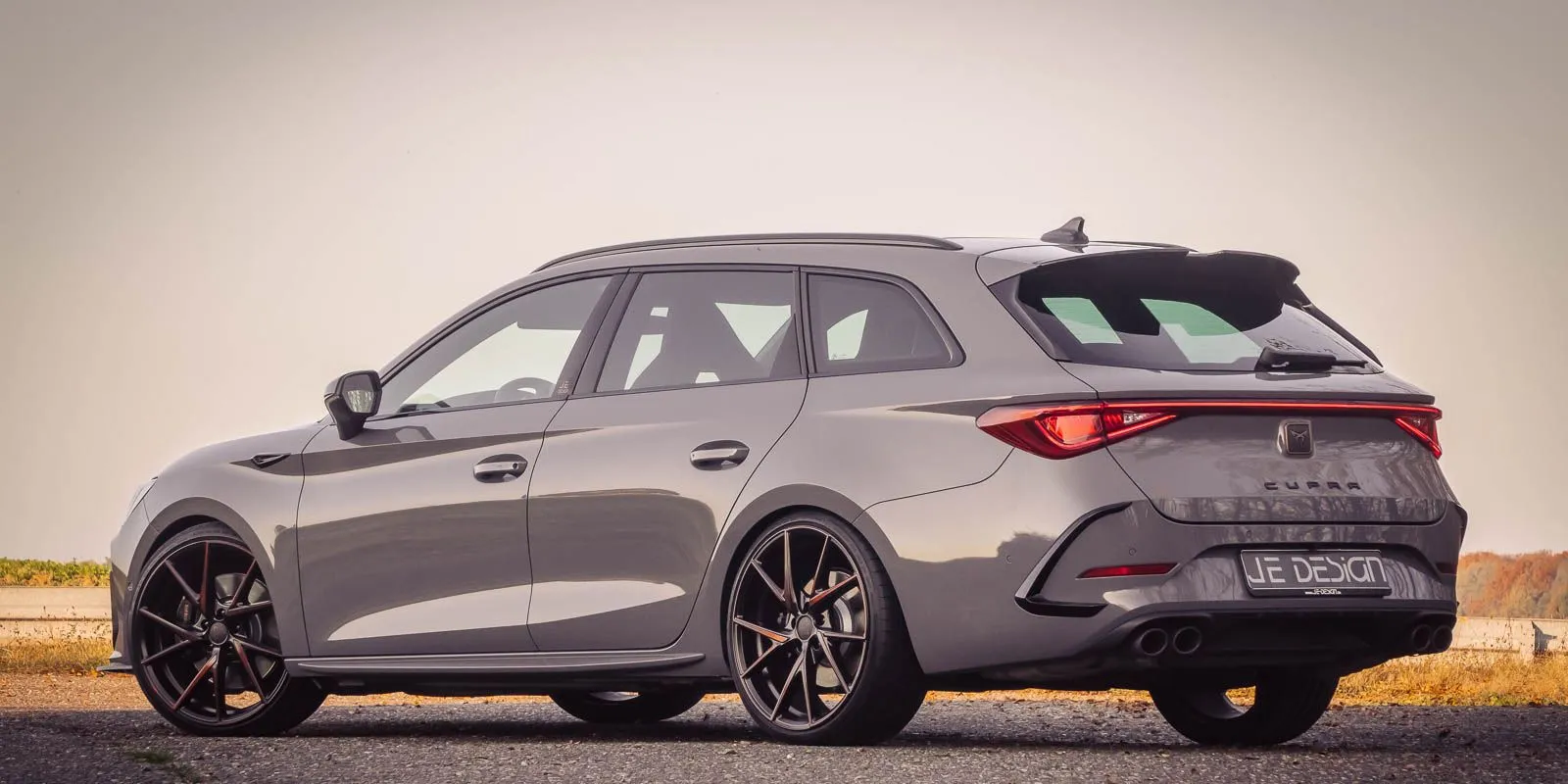 Check our price and buy JE Design body kit for Cupra Leon ST!