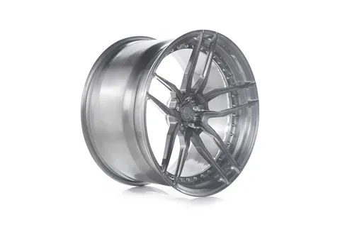 ADV.1 ADV005 M.V2 McLaren 650S aftermarket wheel