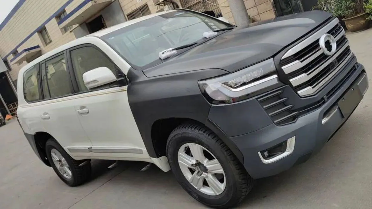 Check our price and buy Restyling/Facelift/Upgrade body kit from Toyota Land Cruiser 200 to Land Cruiser 300