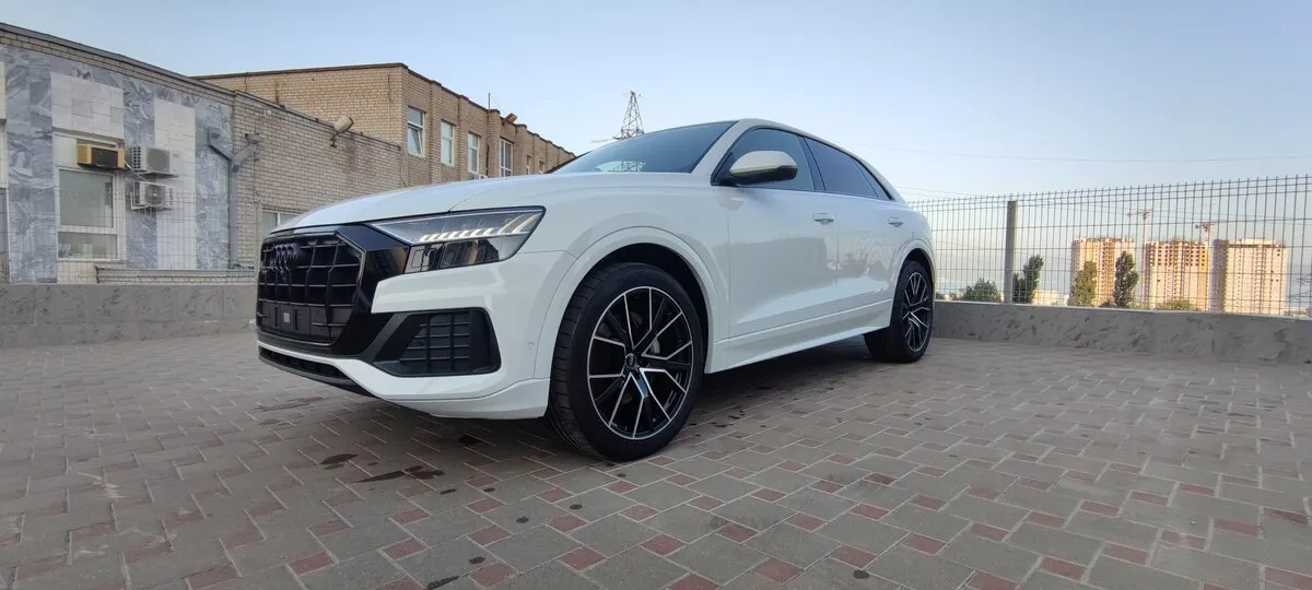 Buy New Audi Q8 45 TDI