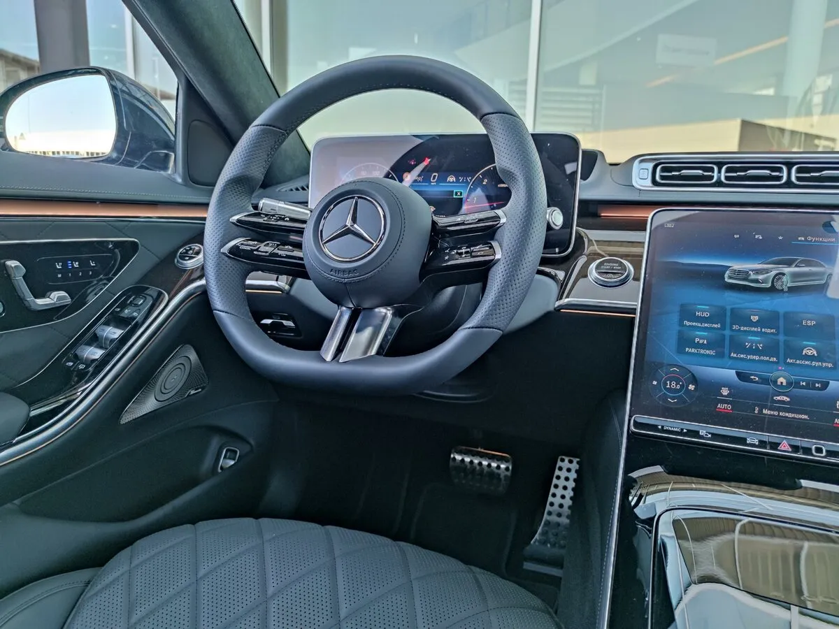 Check price and buy New Mercedes-Benz S-Class 350 d Long 4MATIC (W223) For Sale