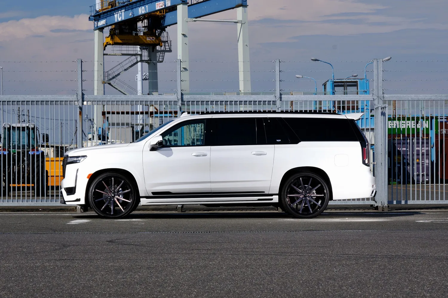 Check our price and buy Zero design body kit for Cadillac Escalade V