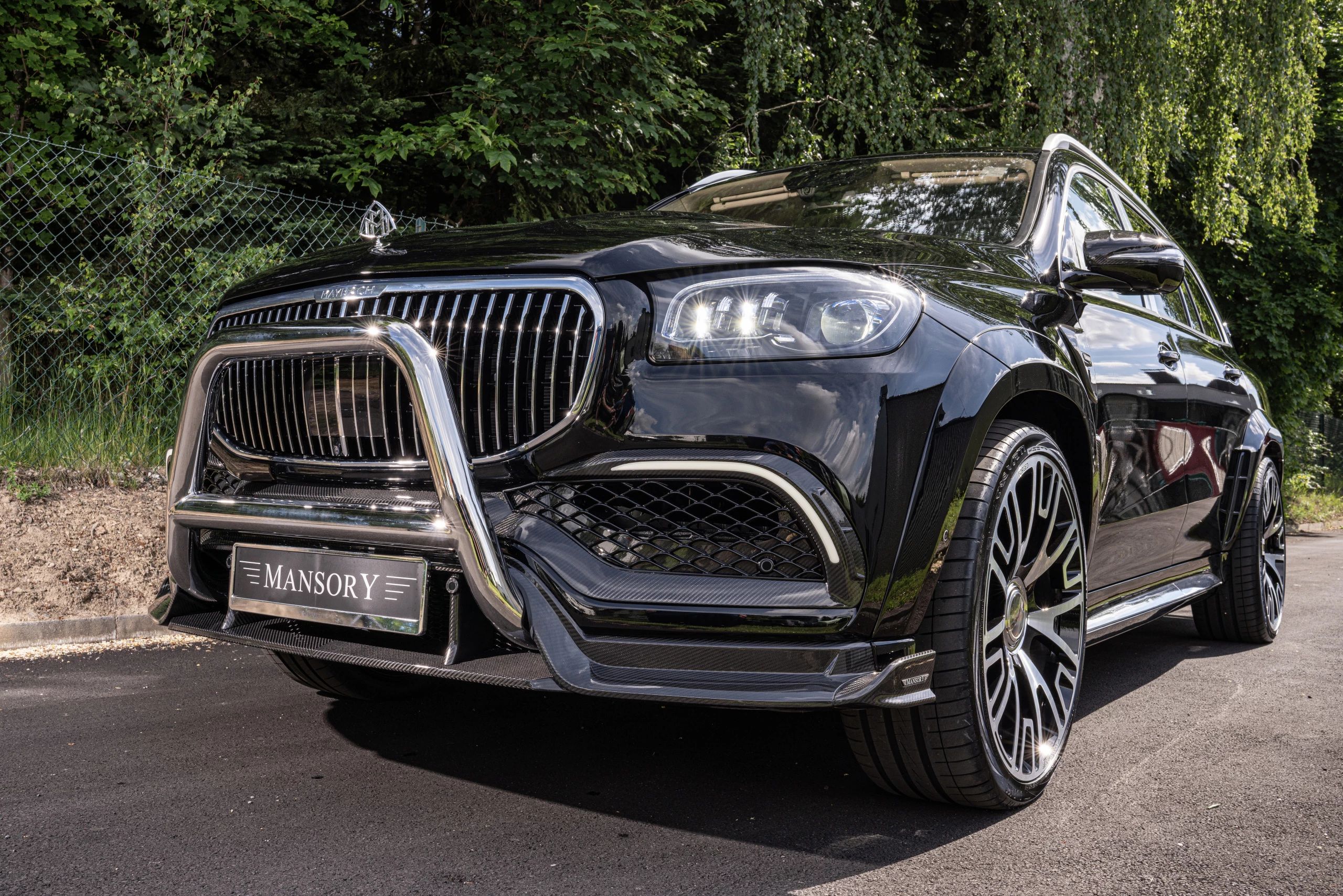 Check our price and buy Mansory Carbon Fiber Body kit set for Mercedes Maybach GLS