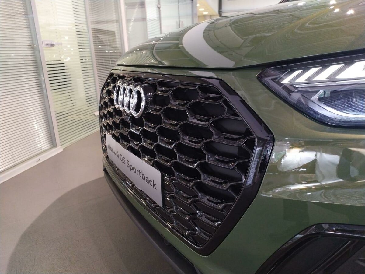 Check price and buy New Audi Q5 Sportback 45 TFSI (FY) For Sale