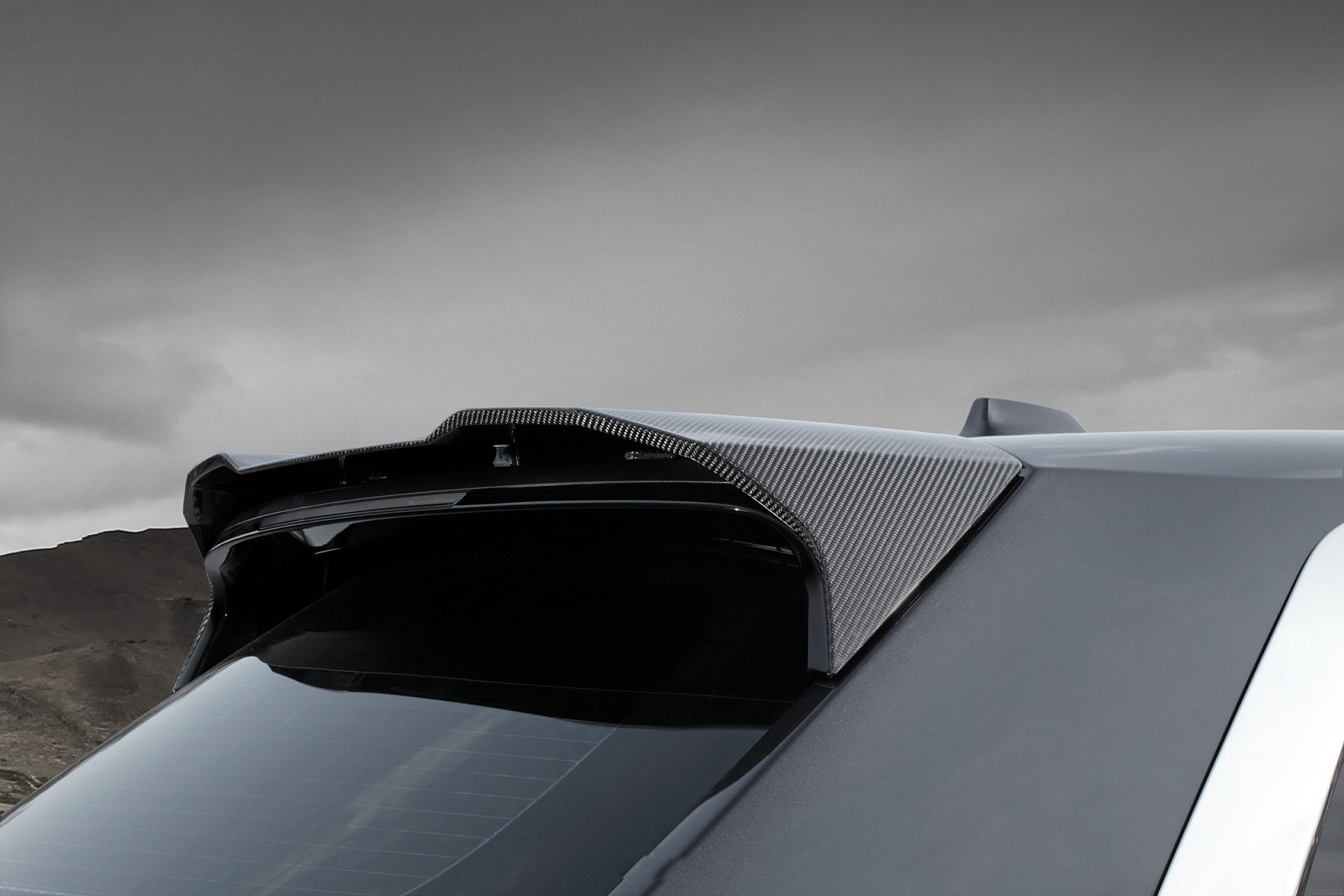 Roof spoiler - exposed Mansory style carbon for Rolls-Royce Cullinan Coastline