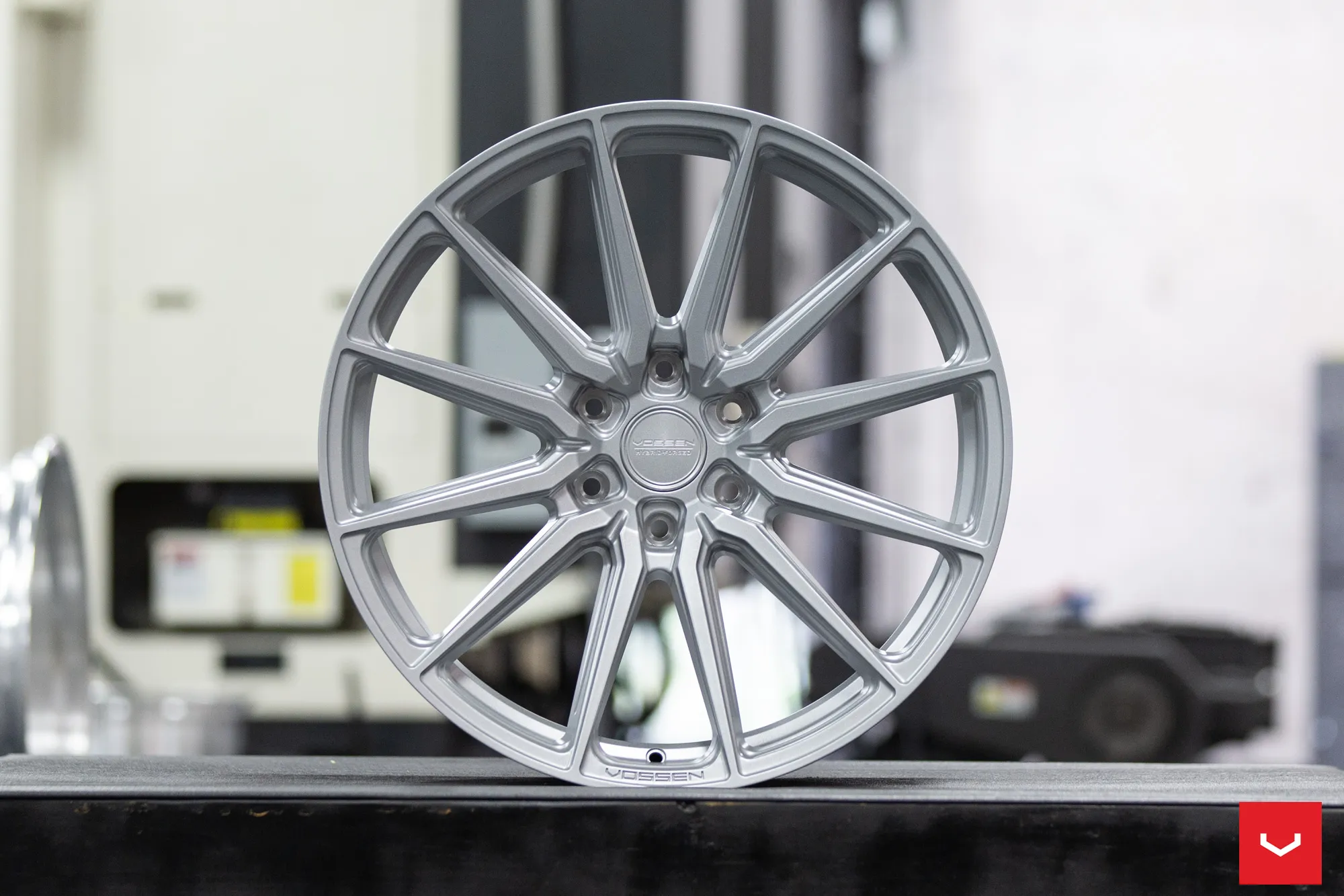 Vossen HF6-1 (Hybrid Forged 6-Lug)