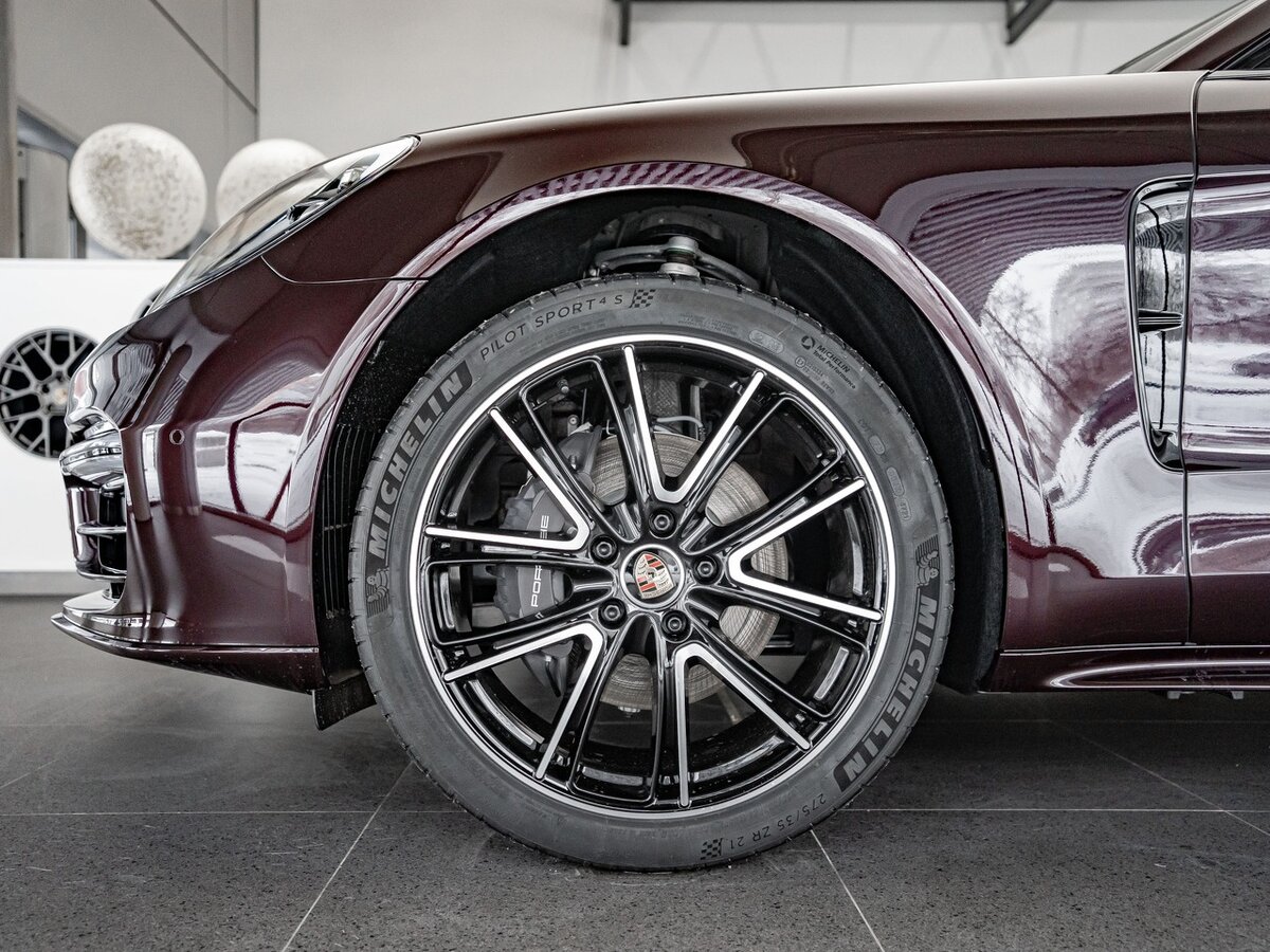 Check price and buy New Porsche Panamera 4 Restyling For Sale