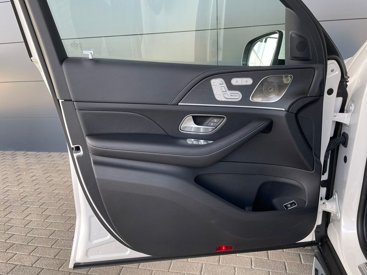 Check price and buy New Mercedes-Benz GLS 400 d (X167) For Sale