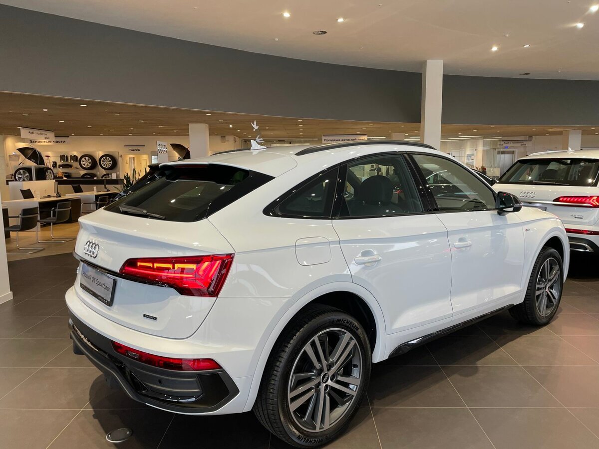 Check price and buy New Audi Q5 45 TFSI (FY) Restyling For Sale