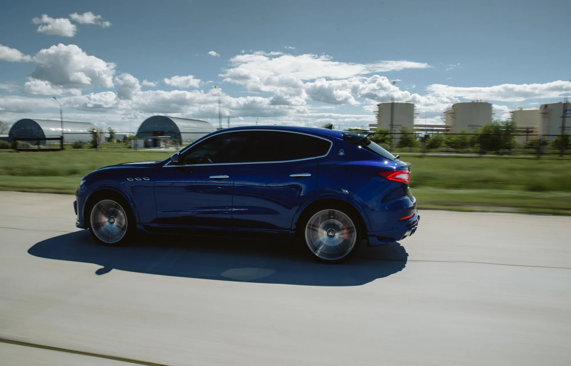 Check our price and buy Renegade Design body kit for Maserati Levante