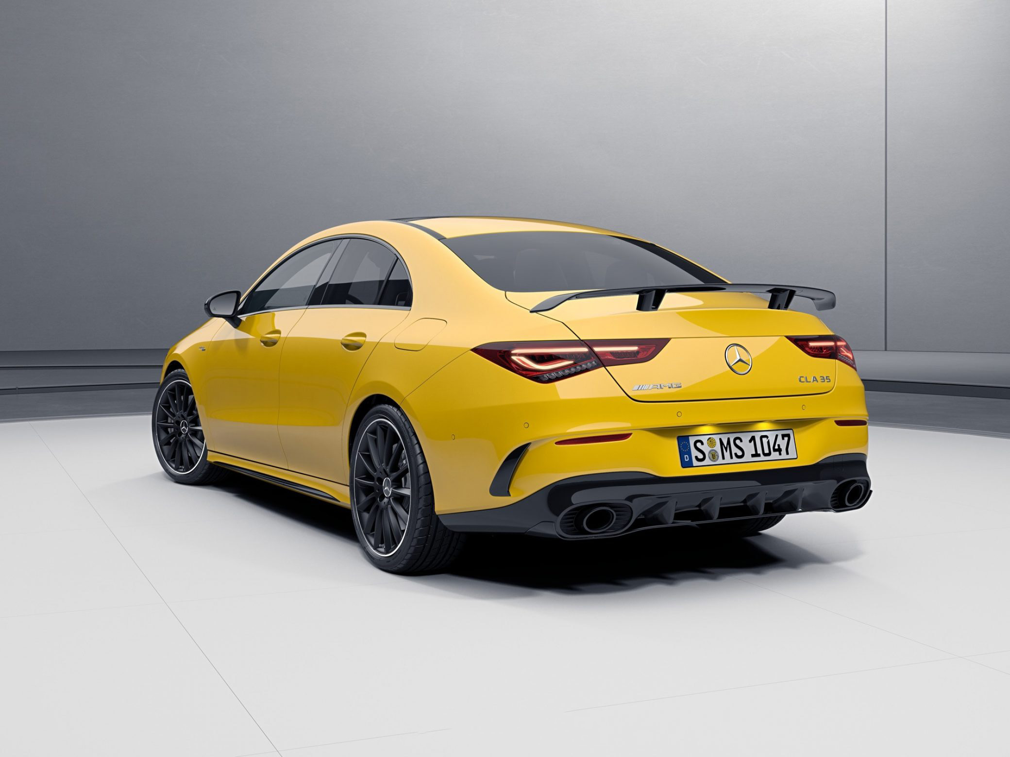 Check price and buy Carbon Fiber Body kit set for Mercedes-Benz CLA C118
