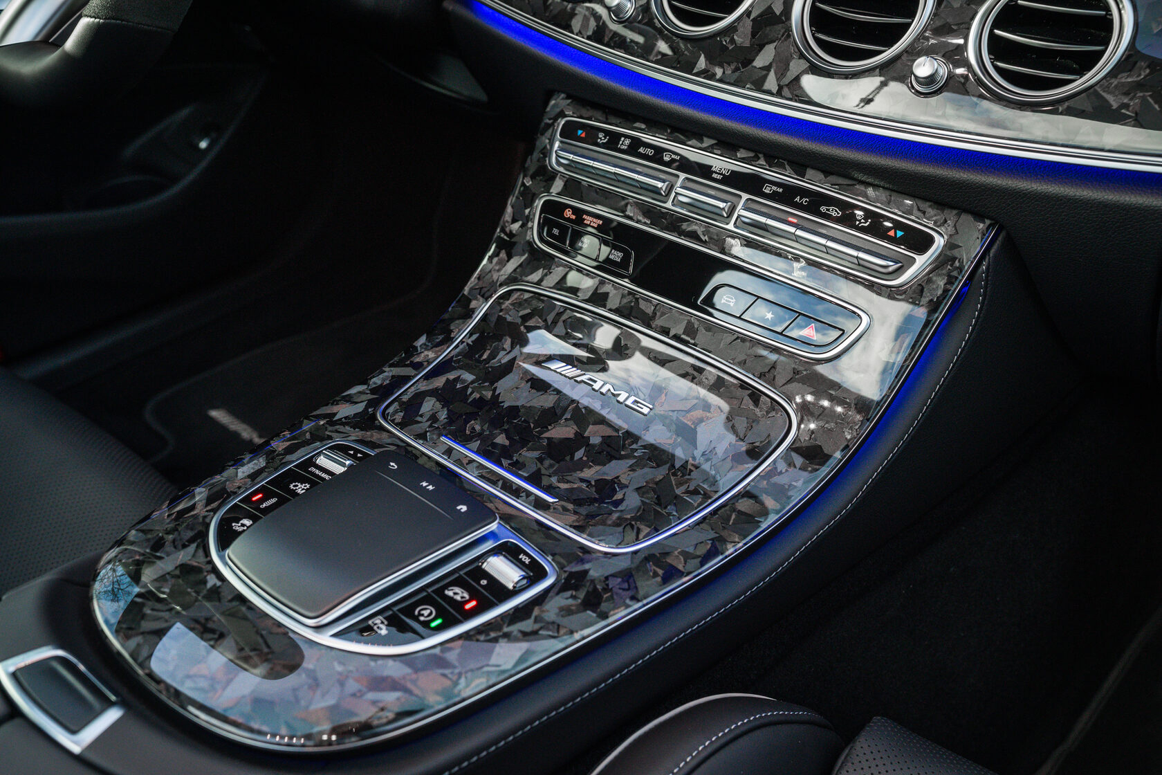 LHD Interior panels Forged Carbon for Mercedes E-class AMG W213 E63 AMG Restyling