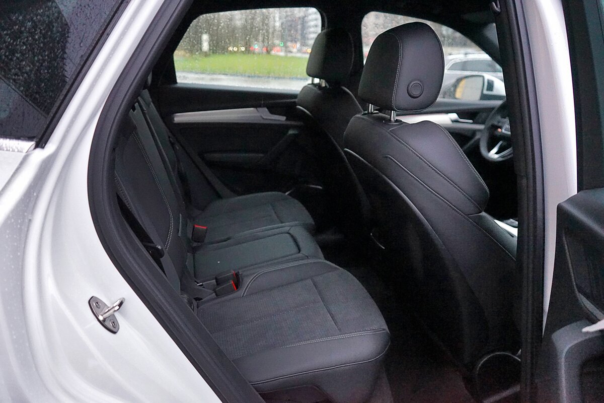 Check price and buy New Audi Q5 Sportback 45 TFSI (FY) For Sale