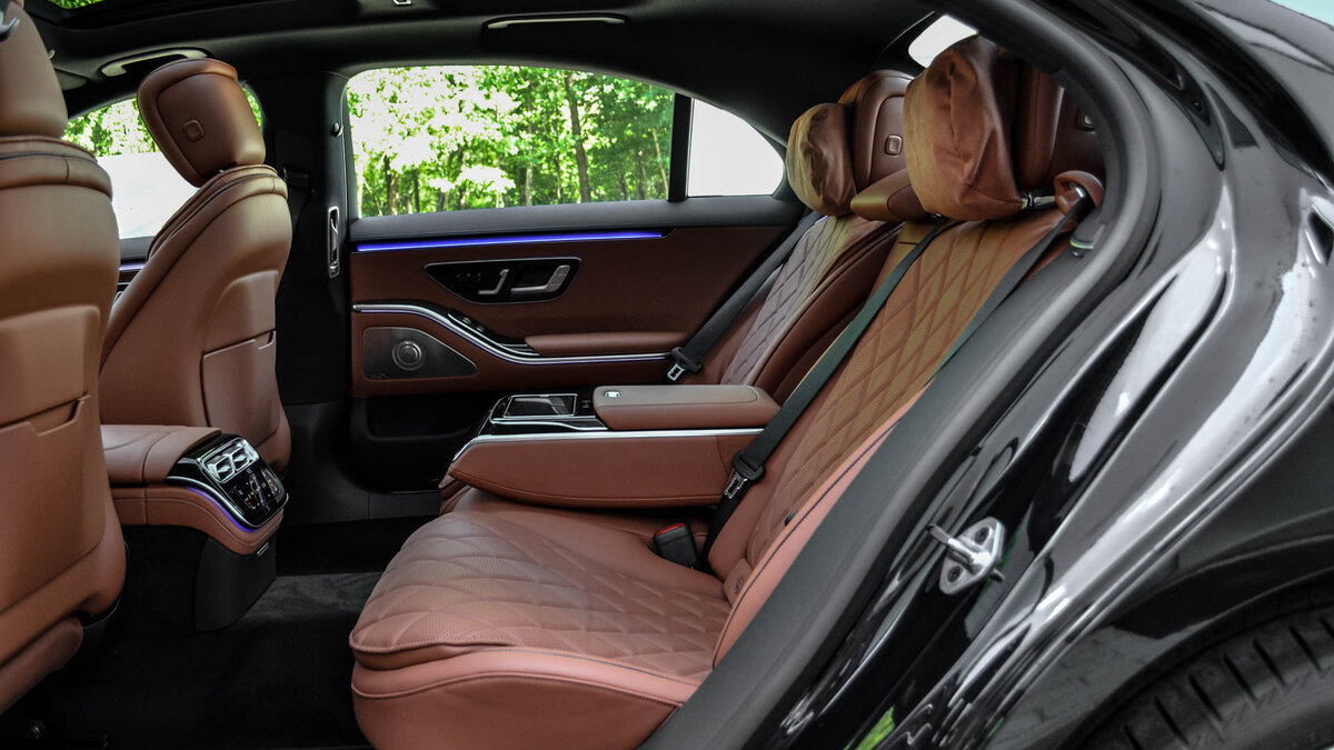 Check price and buy New Mercedes-Benz S-Class 350 d Long 4MATIC (W223) For Sale