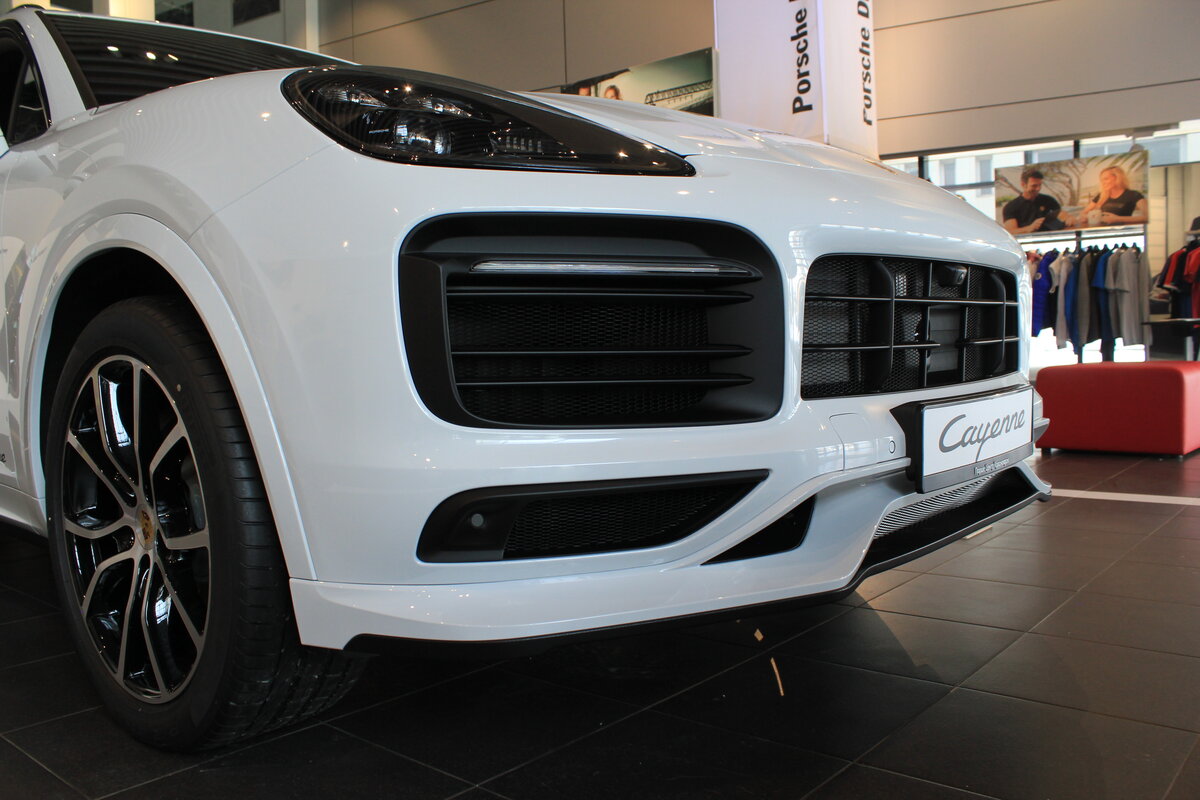 Check price and buy New Porsche Cayenne For Sale