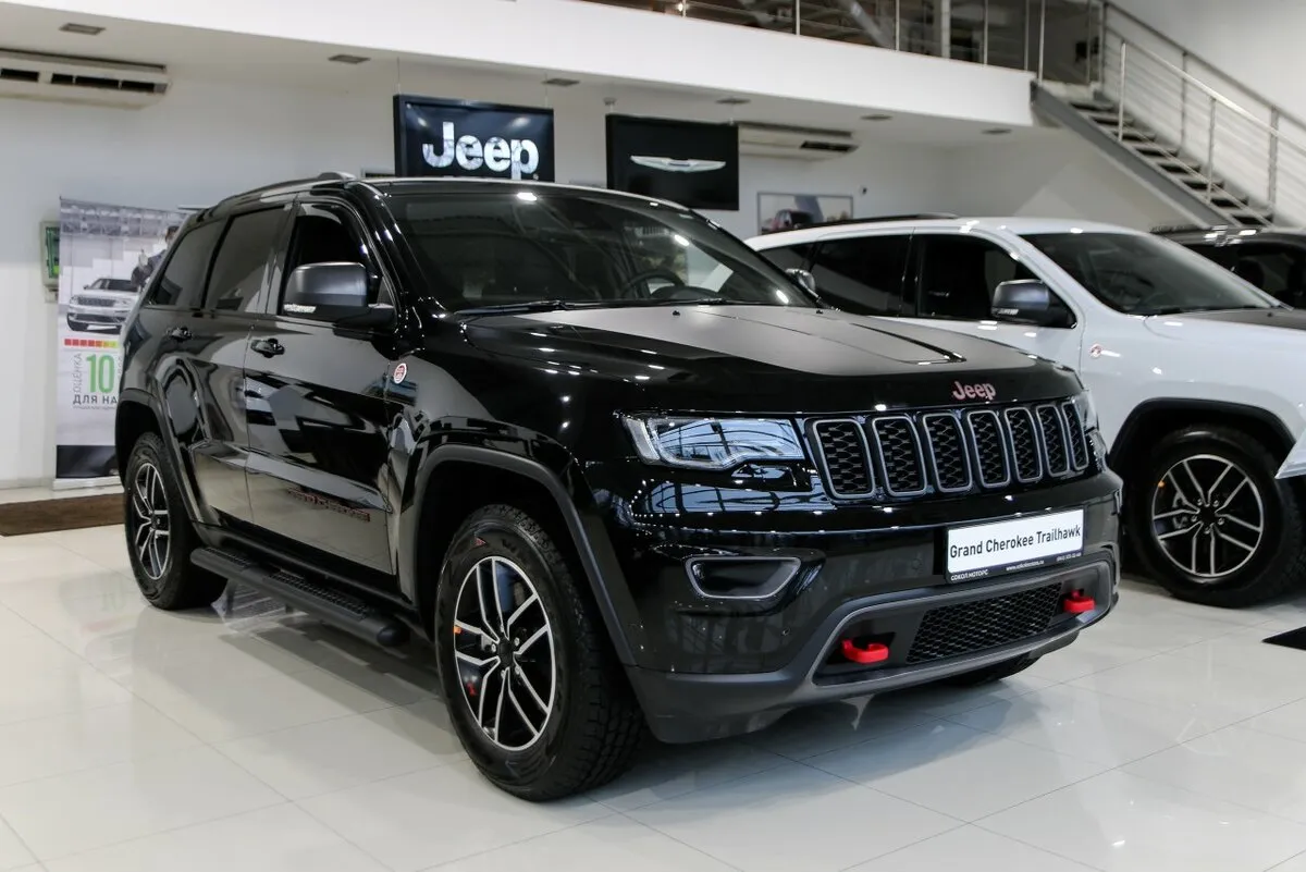 Check price and buy New Jeep Grand Cherokee (WK2) Restyling For Sale