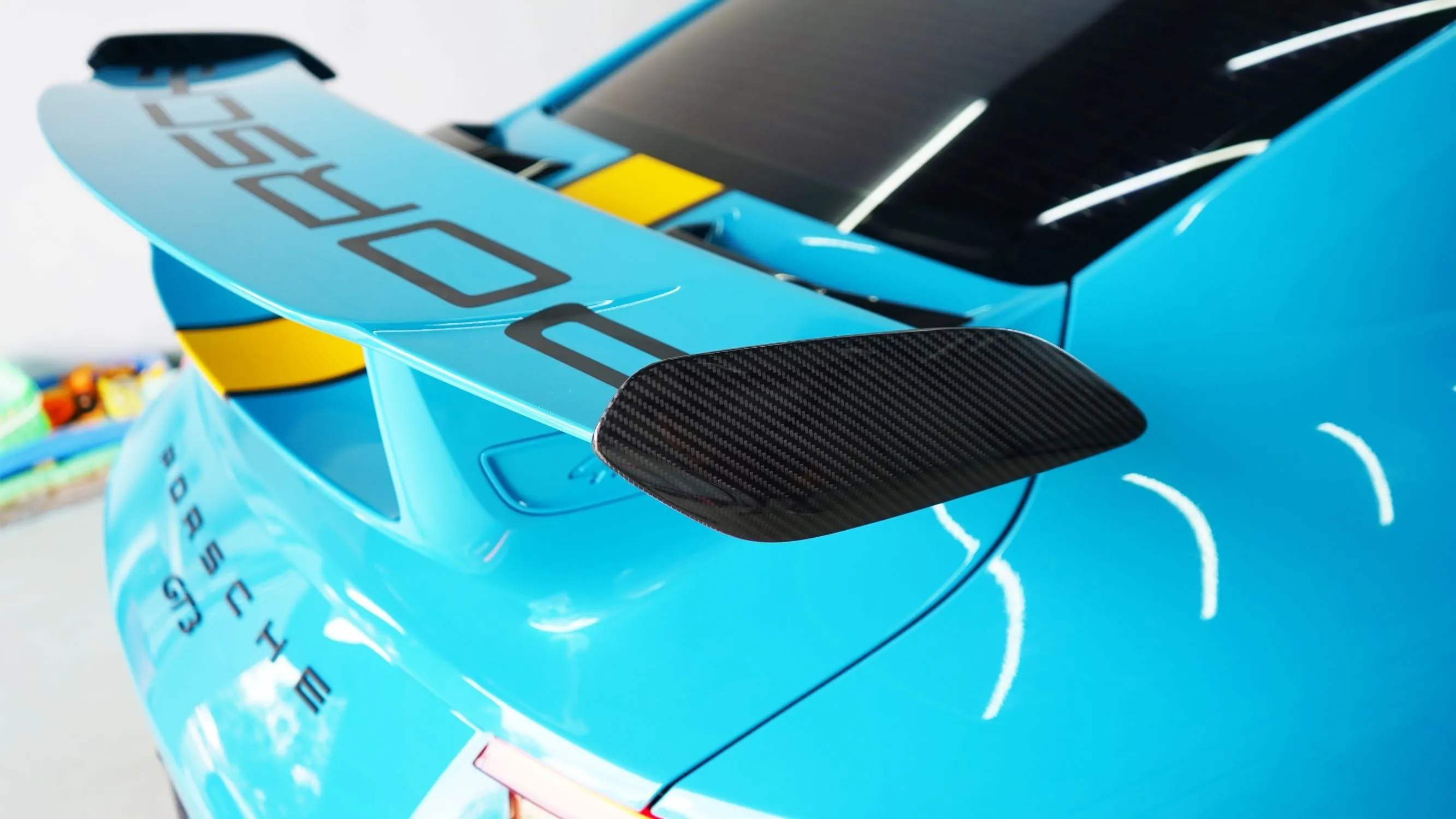 Check our price and buy a Karbel Carbon Fiber Body Kit set for Porsche 911 991.2 GT3