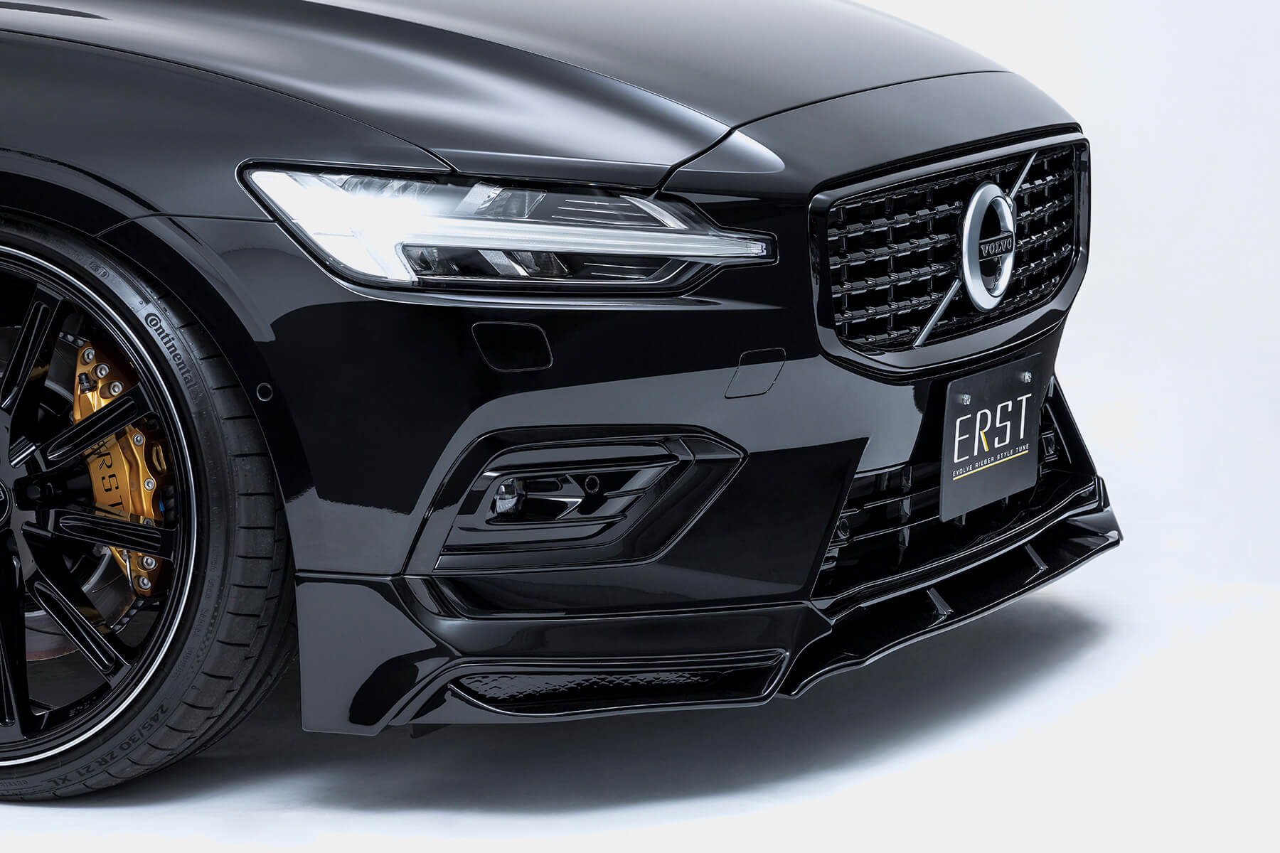 Check our price and buy ERST body kit for Volvo S60!