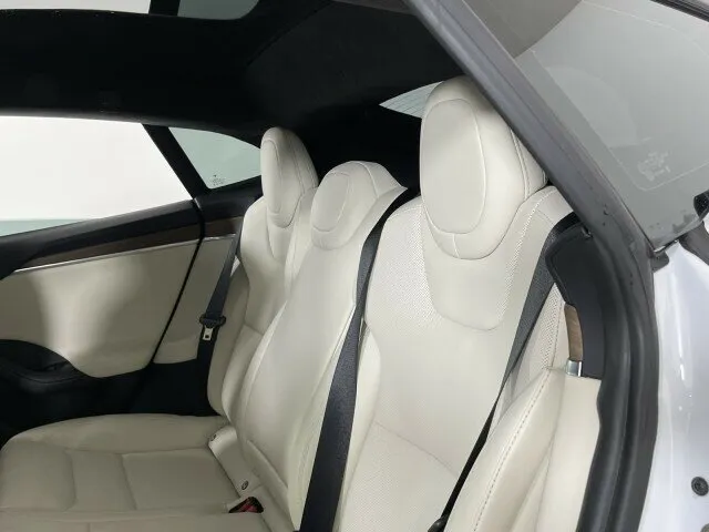 Check price and buy New Tesla Model S Plaid Restyling 2 For Sale
