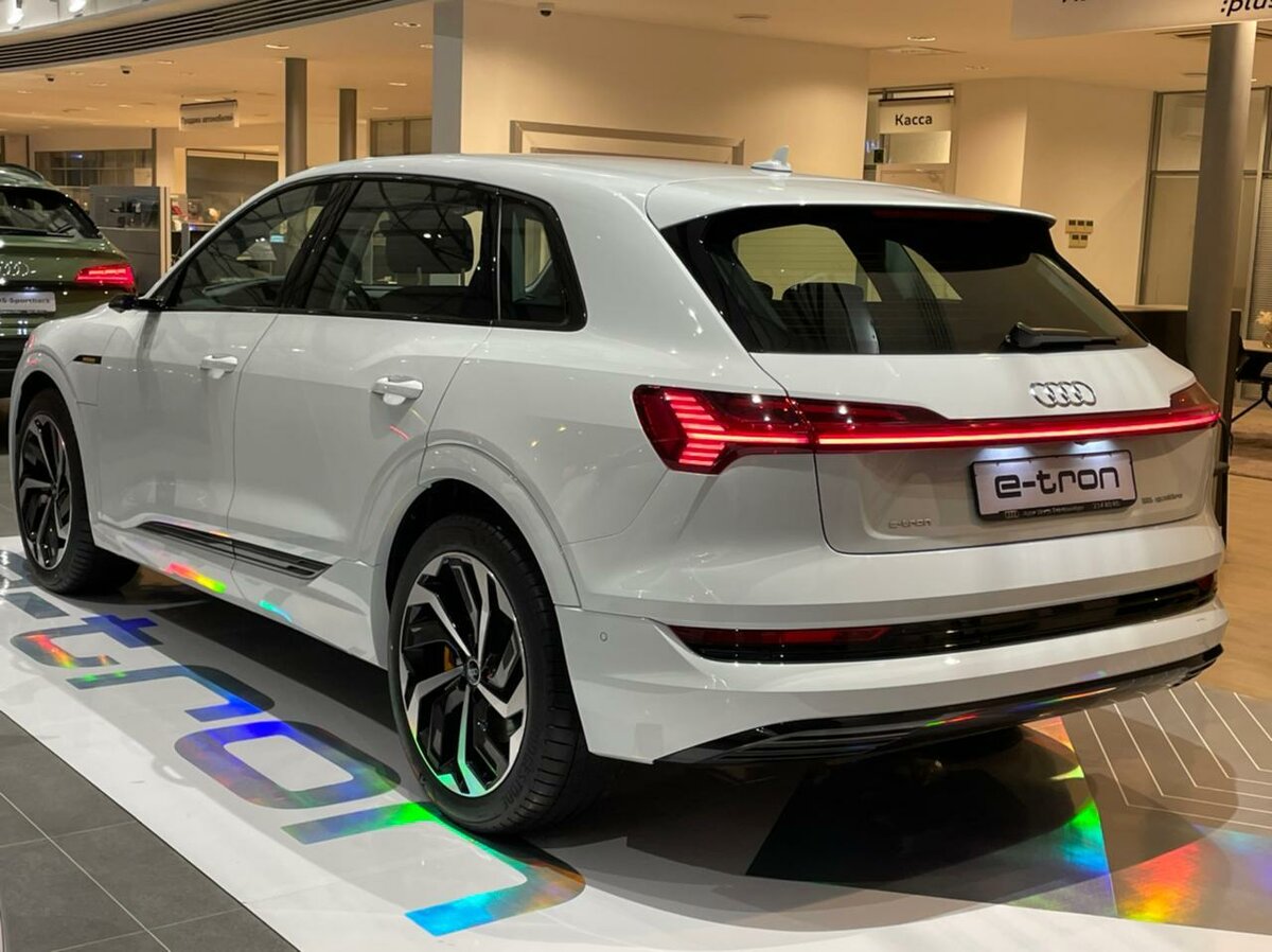 Buy New Audi E-Tron 55