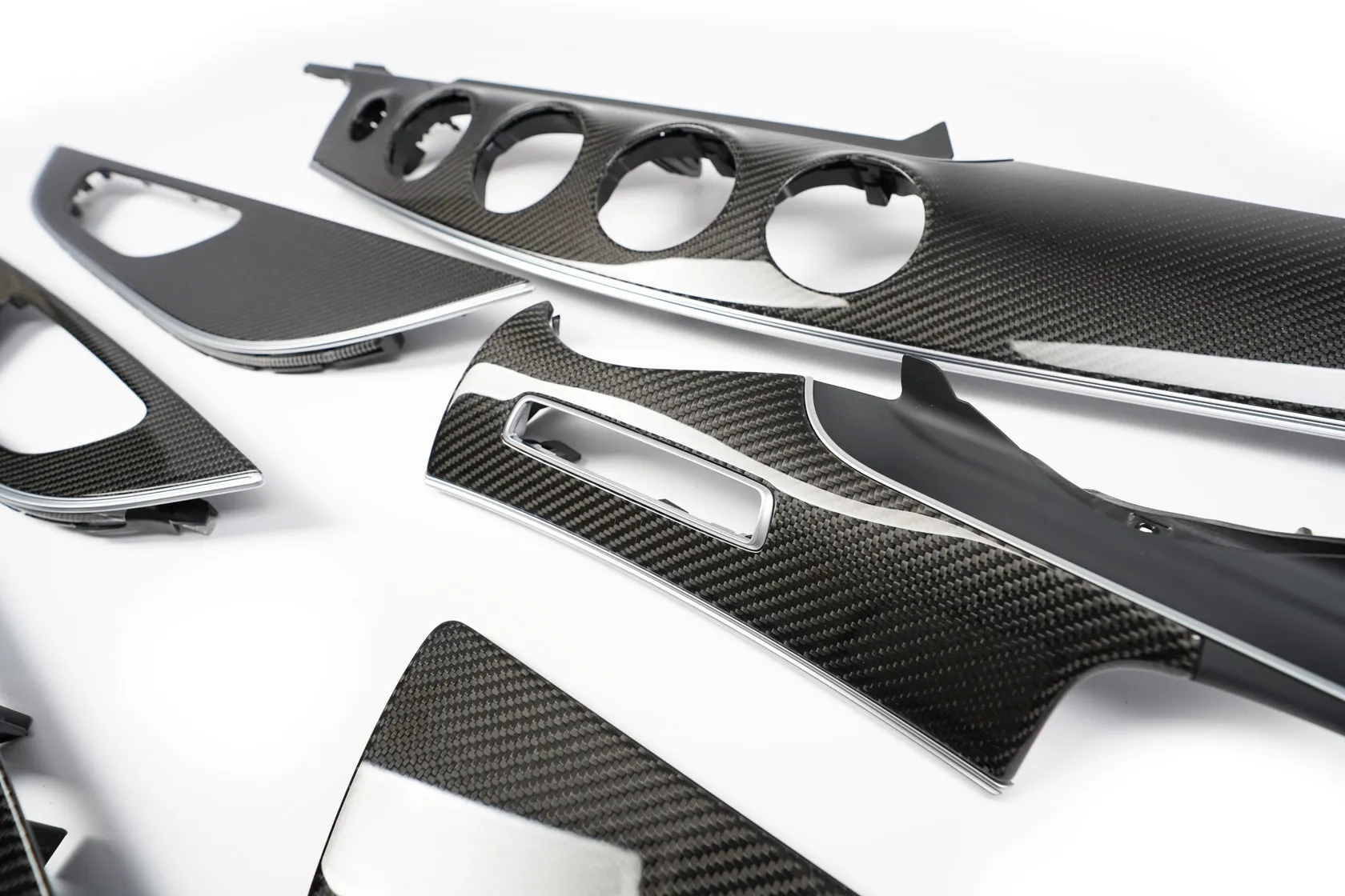 LHD Interior panels Forged Carbon for Mercedes E-class AMG W213 E63 AMG Restyling