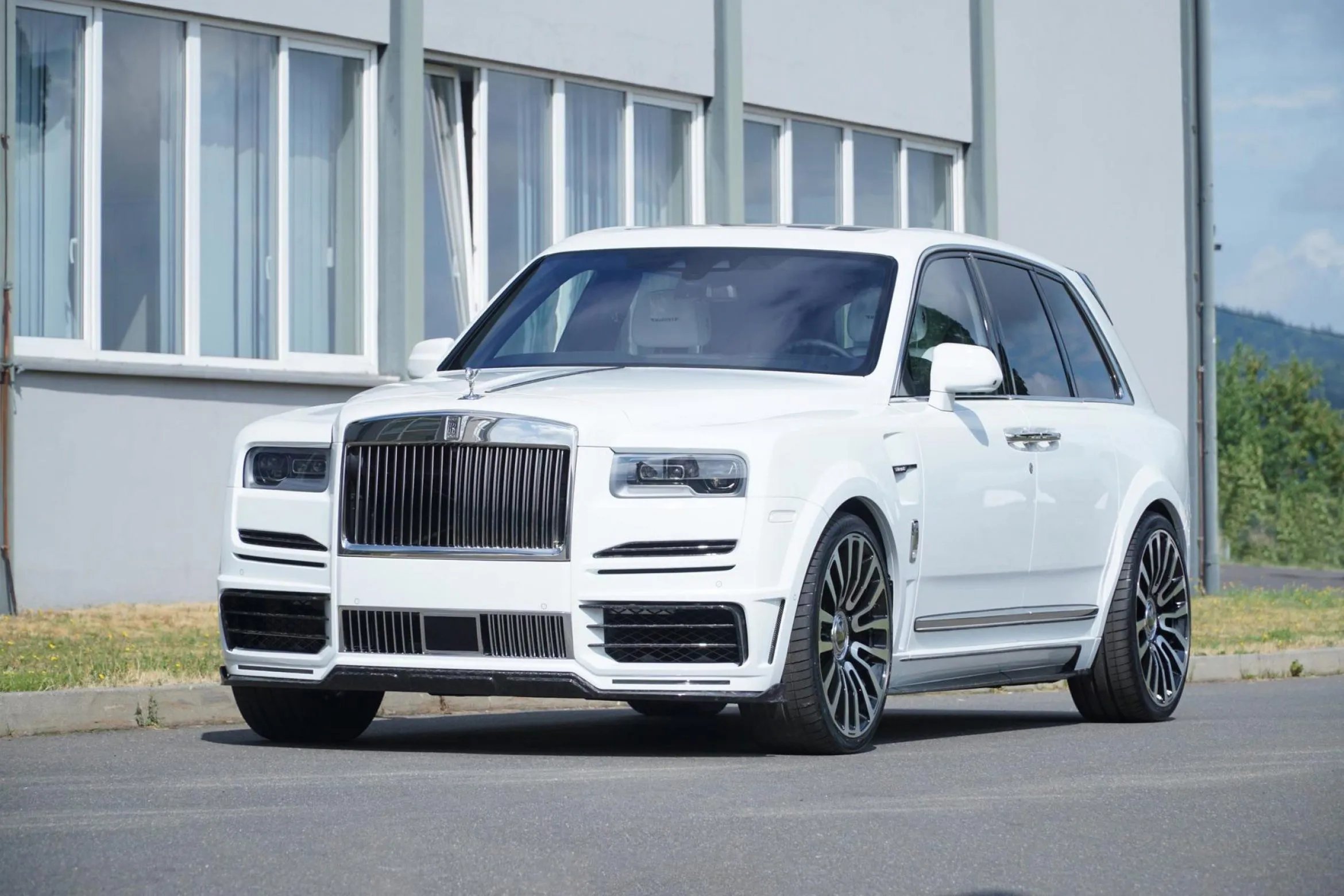 Check price and buy Mansory Carbon Fiber Body kit set for Rolls-Royce Cullinan Coastline
