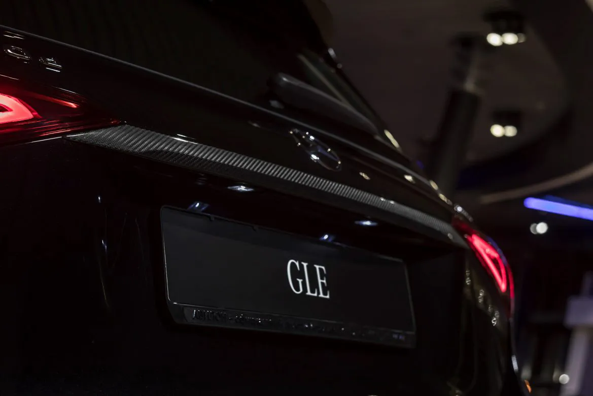 Trunk add on between tail lights Carbon for Mercedes-Benz GLE SUV V167