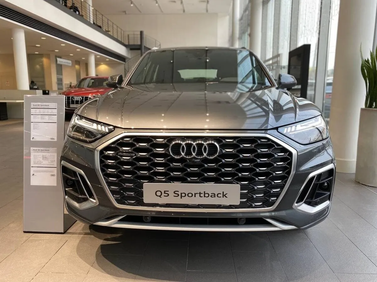 Check price and buy New Audi Q5 Sportback 45 TFSI (FY) For Sale