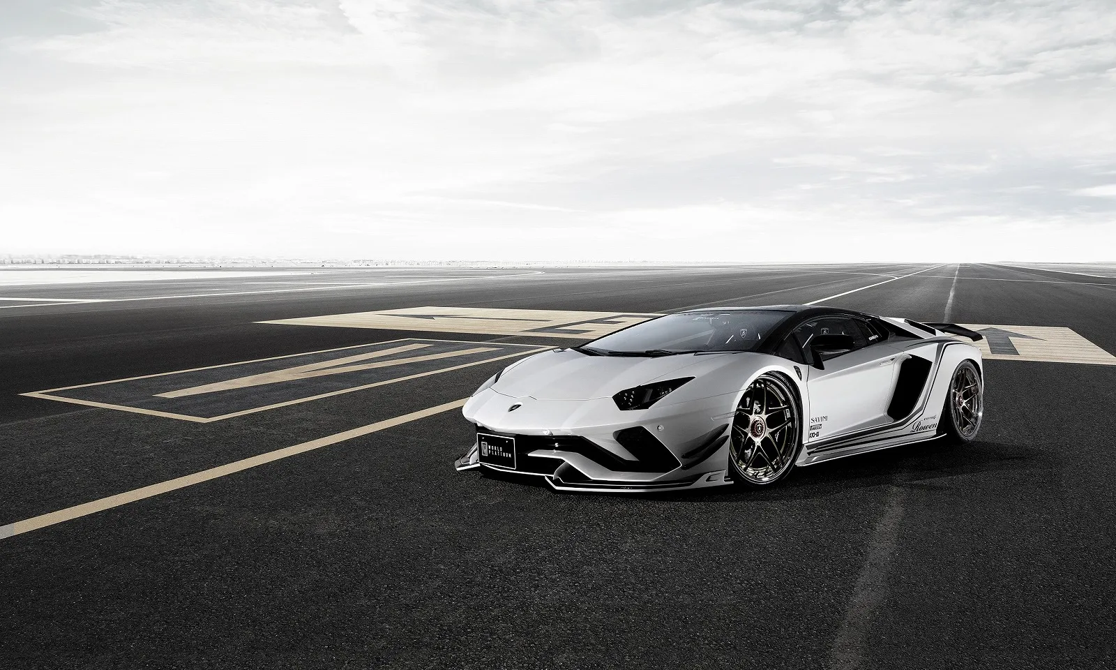 Check our price and buy Rowen body kit for Lamborghini Aventador S