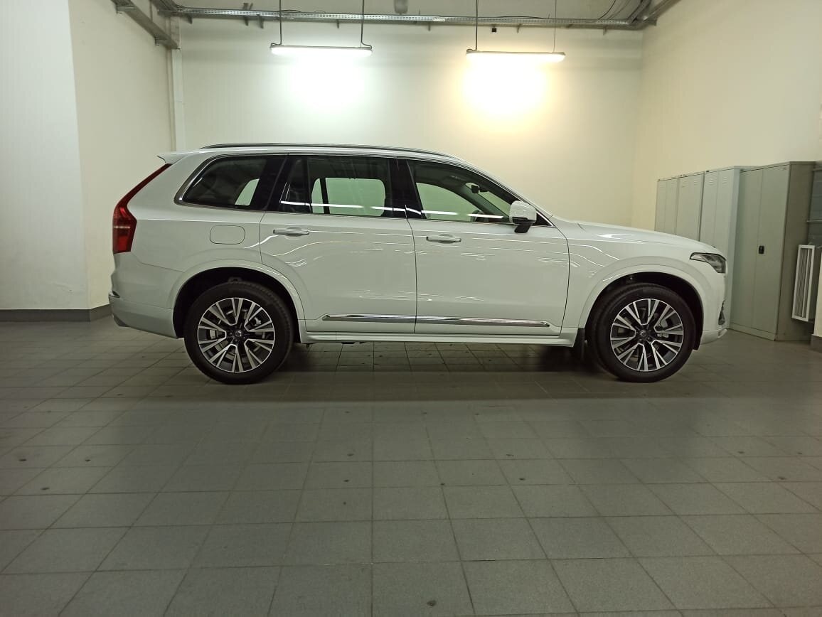 Check price and buy New Volvo XC90 Restyling For Sale