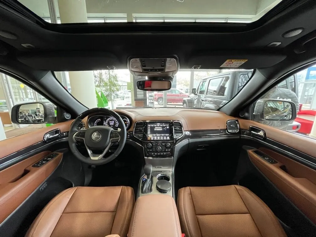 Check price and buy New Jeep Grand Cherokee (WK2) Restyling For Sale